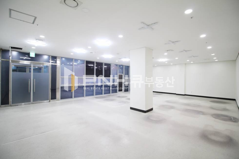 경기 안양동안구 관양동 평촌역 초역세권 썬큰 지하 전용 34평 상가 또는 사무실 등 공간임대 월세 매물번호 10953 사진 5