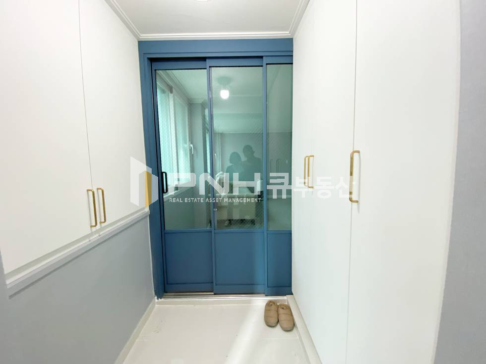 경기 안양동안구 호계동 호계신사거리, 뱅뱅사거리 인근, 큰대로변, 전용30평, 인테리어룸3개, 중소형사무실 임대 월세 매물번호 10957 사진 2