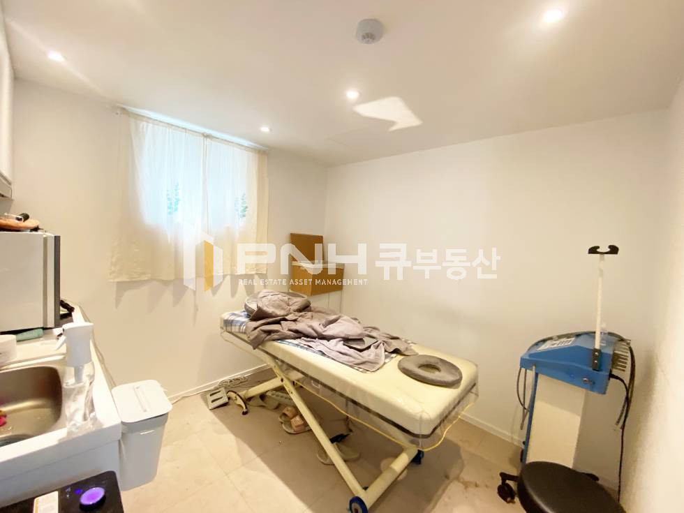 경기 안양동안구 호계동 호계신사거리(뱅뱅사거리)인근, 호계시장입구, 전용10평, 룸1, 싱크대있음, 냉난방기 있음, 소형사무실 임대 월세 매물번호 10959 사진 8