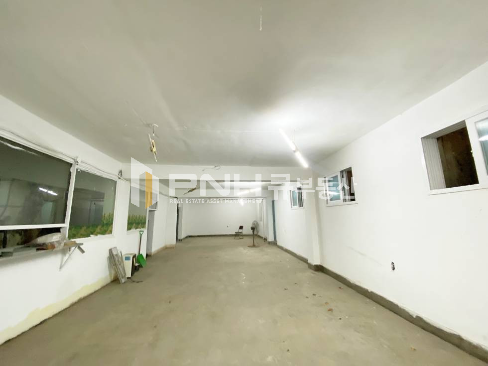 경기 군포시 금정동 금정역 역세권, 지층, 전용 약30평, 가성비 좋은 창고 공장 월세 매물번호 10967 사진 4