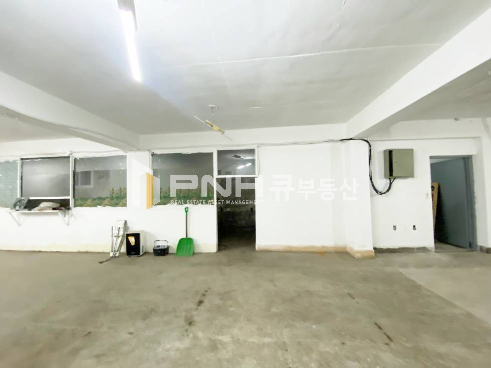 경기 군포시 금정동 금정역 역세권, 지층, 전용 약30평, 가성비 좋은 창고 공장 월세 매물번호 10967 사진 7