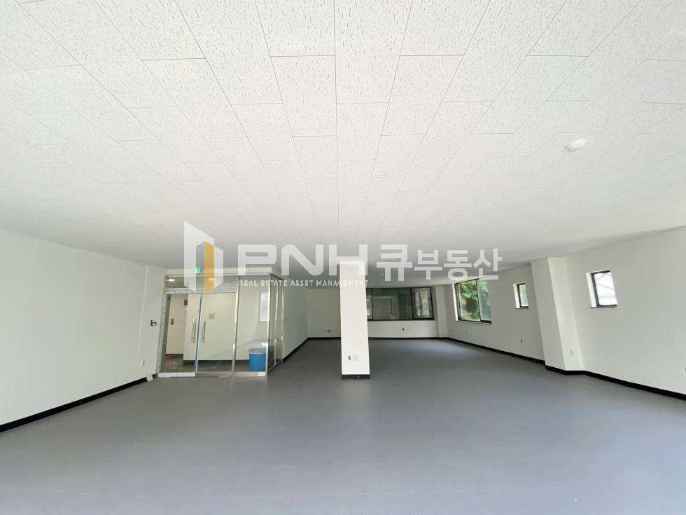 경기 안양만안구 안양동 만안사거리위치, 가시성 좋은 전용 40평 , 중소형 사무실 임대 월세 매물번호 10977 사진 4