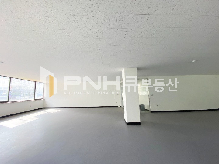 경기 안양만안구 안양동 만안사거리위치, 가시성 좋은 전용 40평 , 중소형 사무실 임대 월세 매물번호 10977 사진 6