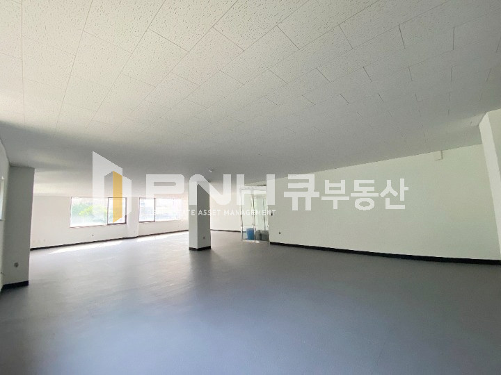 경기 안양만안구 안양동 만안사거리위치, 가시성 좋은 전용 40평 , 중소형 사무실 임대 월세 매물번호 10977 사진 7