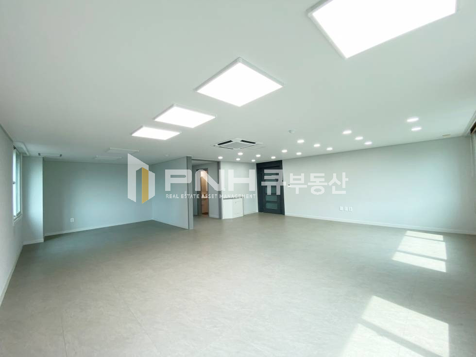 경기 안양만안구 안양동 명학역 인근, 주차 편리, 전용23평, 내부 인테리어 깔끔한 중소형사무실 임대 월세 매물번호 10974 사진 6