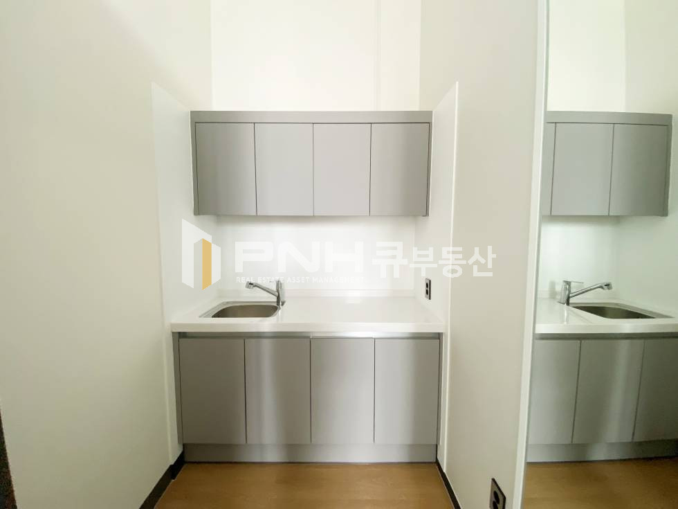경기 안양동안구 호계동 금정역 초역세권 신축 지식산업센터 전용25평 풀 인테리어, 룸2개, 탕비실, 코너형, 뷰 아주 좋아요 월세 매물번호 10982 사진 4
