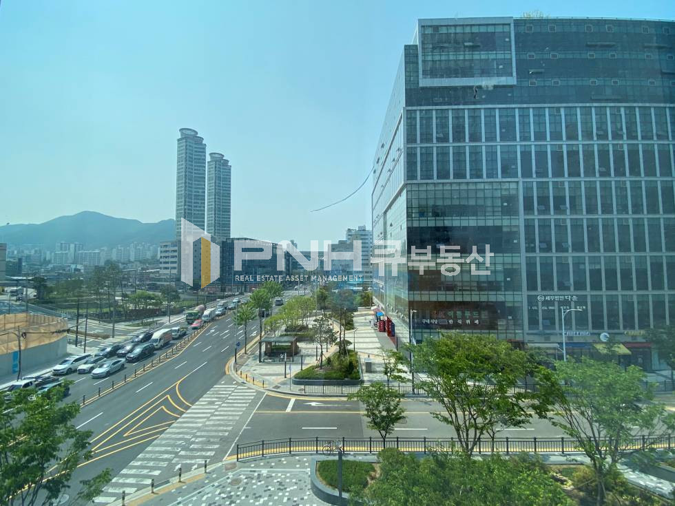 경기 안양동안구 호계동 금정역 초역세권 신축 지식산업센터 전용25평 풀 인테리어, 룸2개, 탕비실, 코너형, 뷰 아주 좋아요 월세 매물번호 10982 사진 17