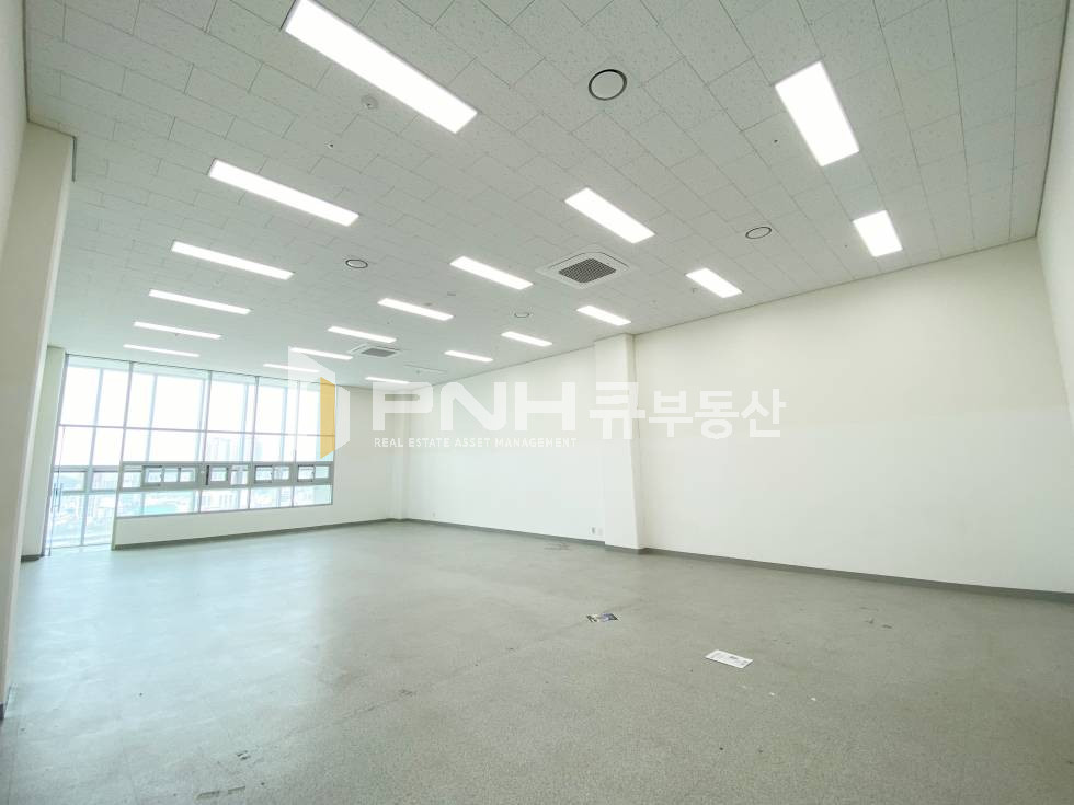 경기 군포시 당정동 당정동 LT삼보스카이비즈 전용34평 임대료저렴 고층 전망좋음 호실 바로앞 화물엘리베이터 월세 매물번호 10983 사진 2