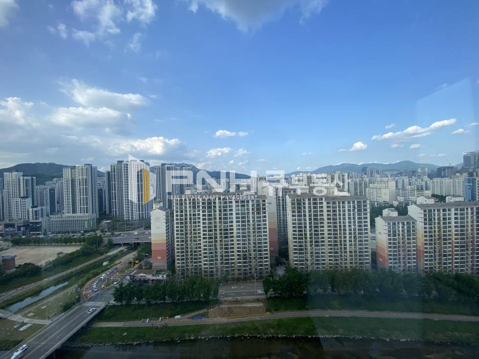 경기 안양만안구 안양동 안양아이에스비즈센트럴,고층 전용31평, 인테리어지원협의 월세 매물번호 10986 사진 11