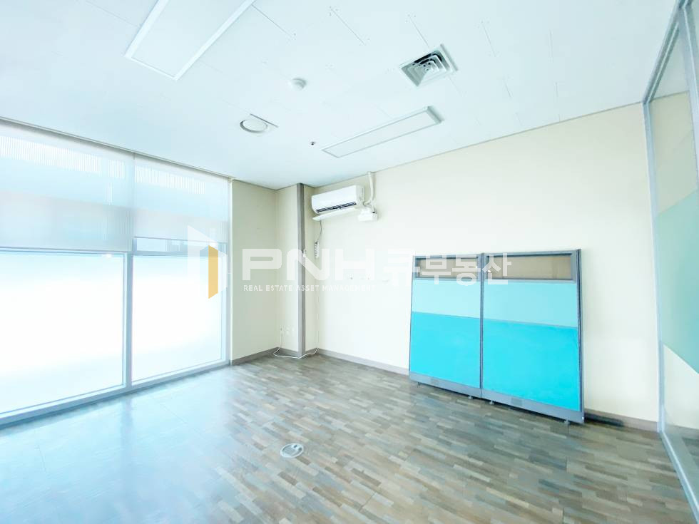 경기 안양동안구 관양동 인덕원지식산업센터, 두산벤처다임, 전40평, 인테리어룸, 탕비실있음 월세 매물번호 10987 사진 3