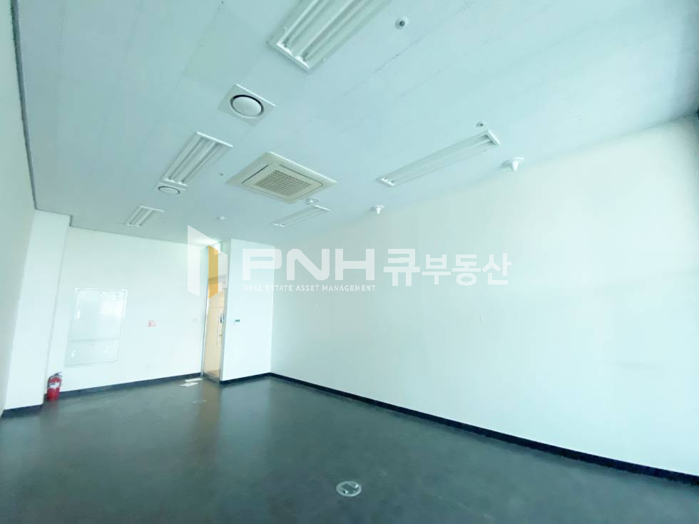 경기 안양동안구 관양동 오비즈타워, 전용27평, 깔끔,모던,인테리어O, 냉난방기O 월세 매물번호 10995 사진 3