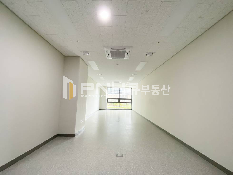 경기 과천시 갈현동 과천지식정보타운, 과천상상자이, 전용13, 소형사무실 임대 월세 매물번호 10996 사진 2