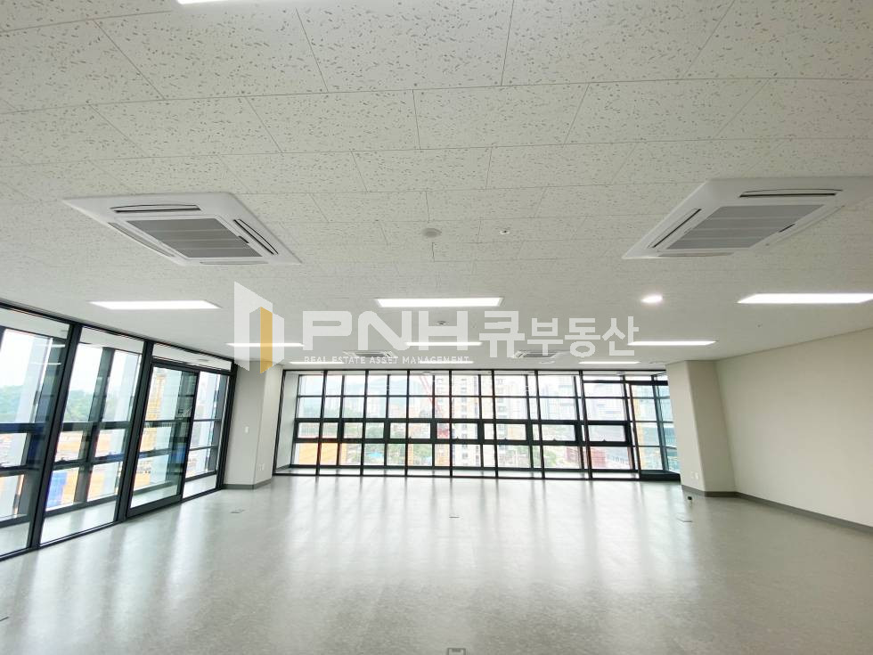 경기 과천시 갈현동 과천정보지식정보타운, 과천상상자이, 전용35평, 천장형냉난방기O, 코너형, 신축첫입주 월세 매물번호 10998 사진 2