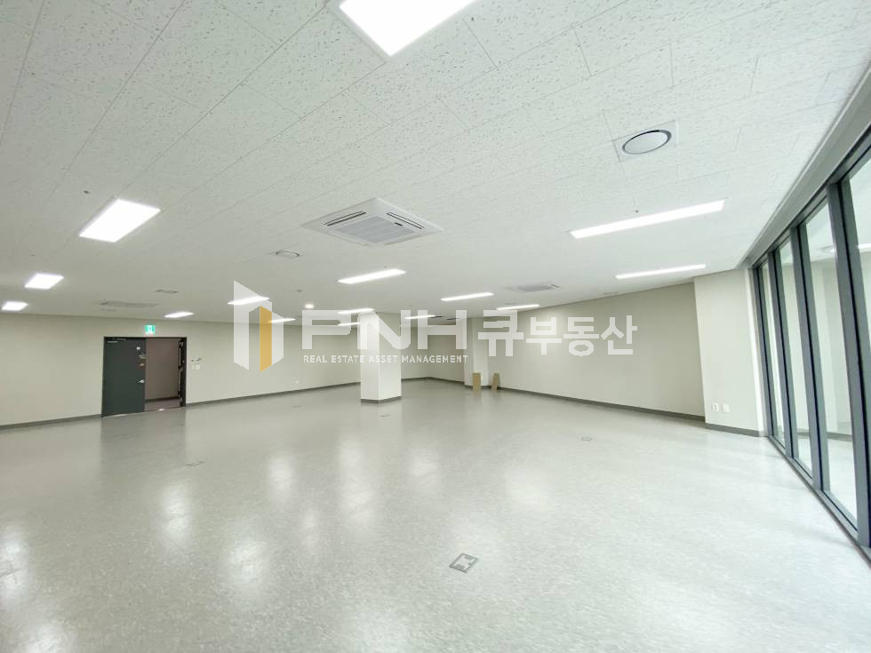 경기 과천시 갈현동 과천정보지식정보타운, 과천상상자이, 전용53평, 천장형냉난방기O, 신축첫입주 월세 매물번호 11000 사진 1