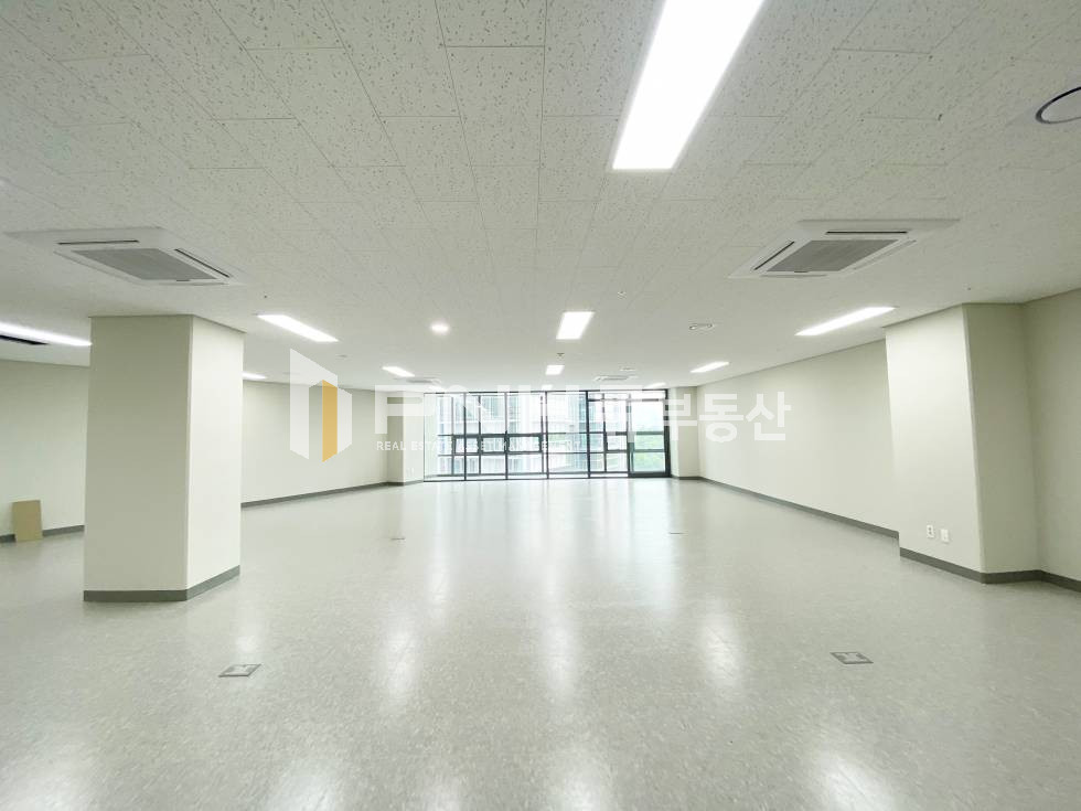 경기 과천시 갈현동 과천정보지식정보타운, 과천상상자이, 전용53평, 천장형냉난방기O, 신축첫입주 월세 매물번호 11000 사진 2