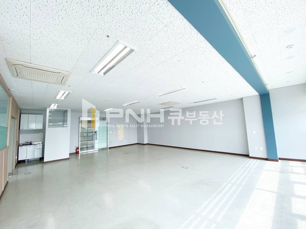 경기 안양동안구 관양동 평촌역초역세권, 평촌하이필드,실평32평, 룸3개, 탕비실O, 청잔형냉난방기O , 뷰좋음 월세 매물번호 11002 사진 5