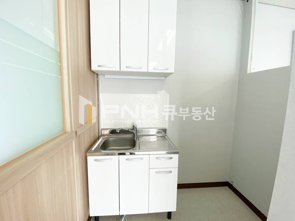 경기 안양동안구 관양동 평촌역초역세권, 평촌하이필드,실평32평, 룸3개, 탕비실O, 청잔형냉난방기O , 뷰좋음 월세 매물번호 11002 사진 12