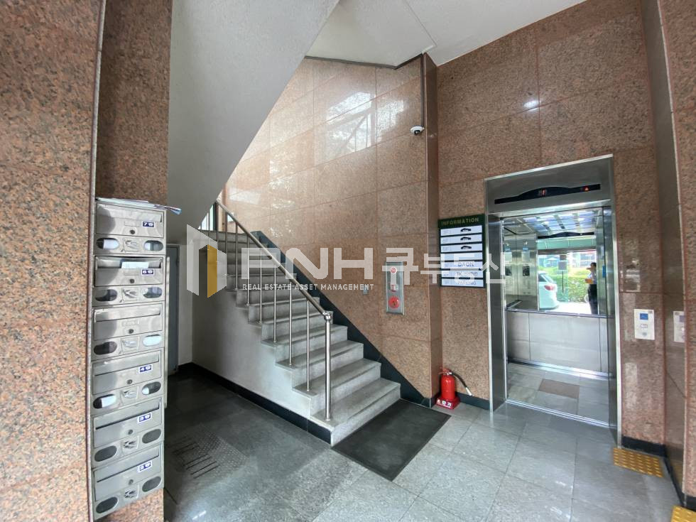 경기 안양동안구 관양동 인덕원역인근, 전용40평, 사옥내 깔끔한 중소형사무실임대, 한개층사용, E/V O 월세 매물번호 11007 사진 6