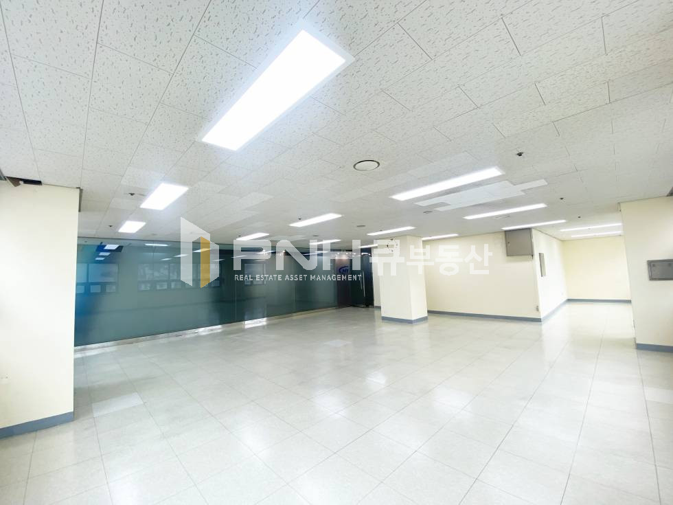 경기 안양동안구 호계동 범계역역세권, 전용30평, 코너형, 중소형사무실, 내부깔끔, 즉시입주 월세 매물번호 11009 사진 3