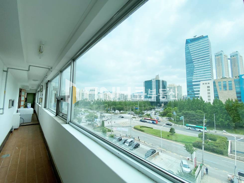 경기 안양동안구 호계동 범계역역세권, 전용67평, 룸4, 한개층 전체사용, 엘베O, 깔끔 월세 매물번호 11010 사진 1