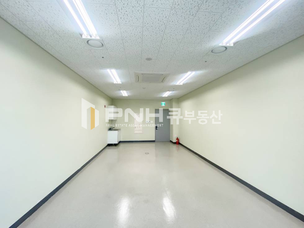 경기 안양동안구 관양동 평촌하이필드 지식산업센터, 전용11평, 소형사무실임대, 대로변, 탕비실O, 천장형냉난방기O, 주차편리, 즉시입주 월세 매물번호 11023 사진 3