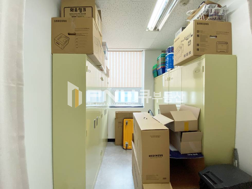 경기 안양동안구 관양동 평촌역초역세권, 법원인근, 전용20평, 간판설치가능O, 세무사,변호사,법무사 유사업종추천 월세 매물번호 11031 사진 4
