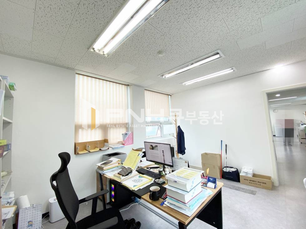 경기 안양동안구 관양동 평촌역초역세권, 법원인근, 전용20평, 간판설치가능O, 세무사,변호사,법무사 유사업종추천 월세 매물번호 11031 사진 6