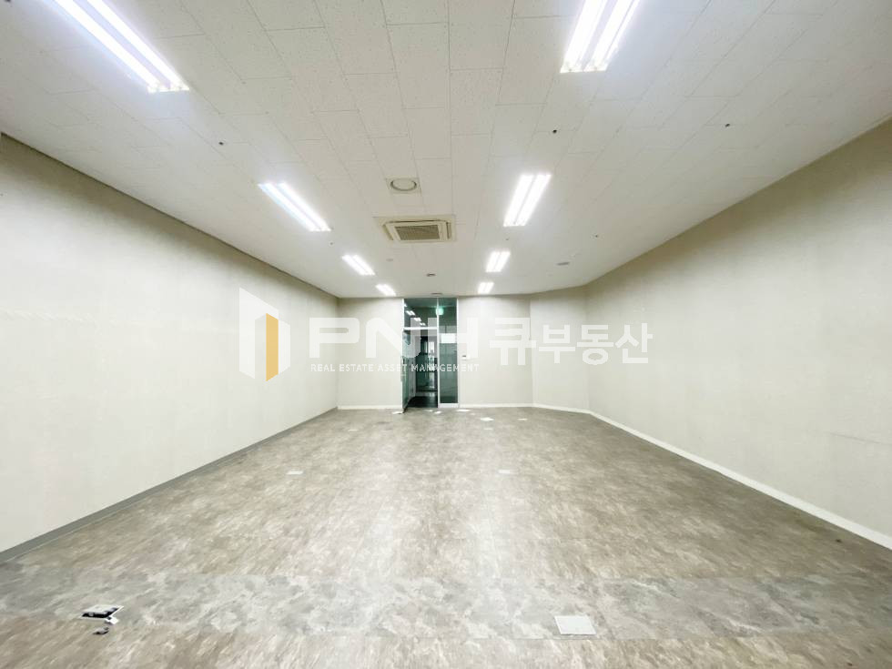 경기 안양동안구 관양동 인덕원인근사무실, 평촌스마트베이, 전용30평, 베란다확장O, 천장형냉난방기O 월세 매물번호 11034 사진 1