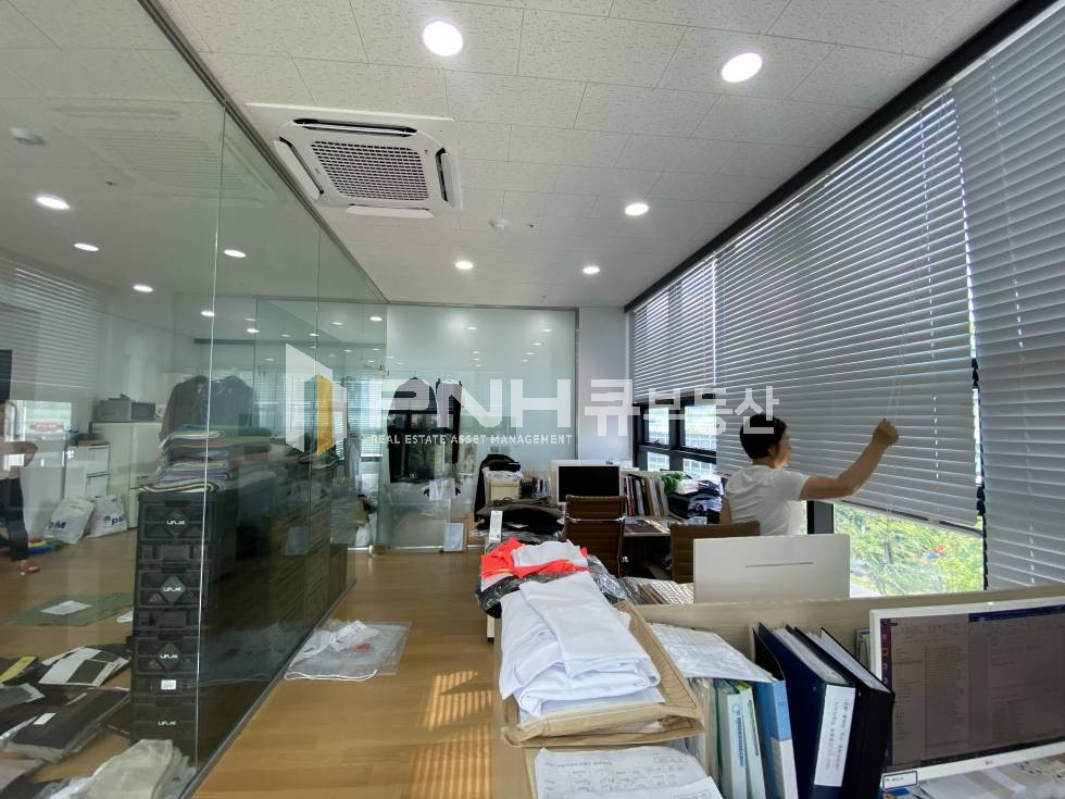 경기 안양동안구 관양동 평촌역 , 인덕원역 인근사무실, 전용50평, 인테리어룸4개, 채광 굿, 간판설치가능, 주차, 풀 인테리어, 즉시입주 월세 매물번호 11039 사진 5