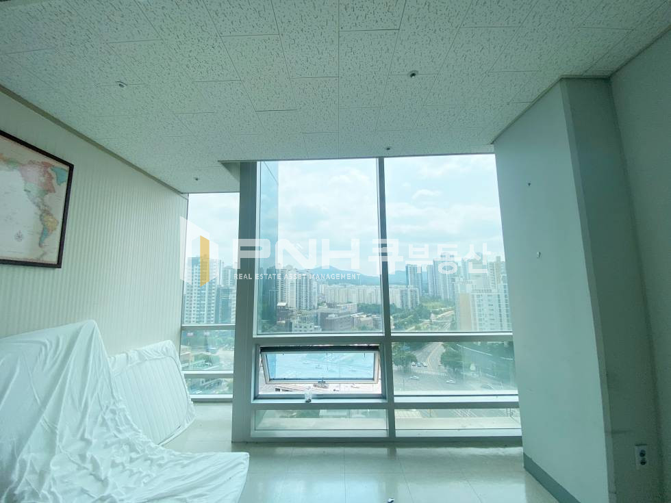 경기 안양동안구 관양동 대륭테크노타운15차, 평촌역 인덕원역 더블역세권, 전용20평, 중소형사무실 임대, 즉시입주, 공간구획, 천장형냉난방기O 월세 매물번호 11040 사진 5