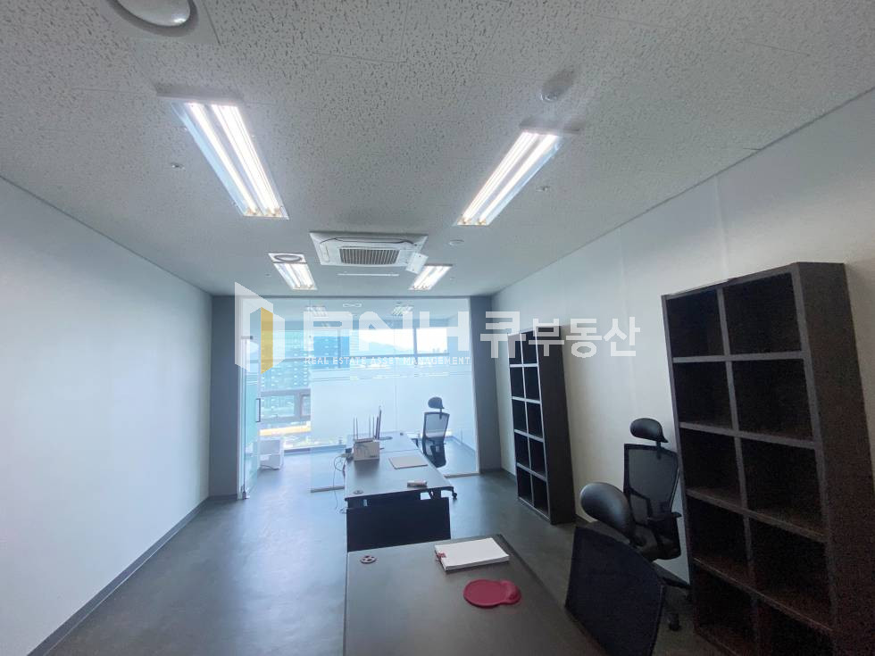 경기 안양동안구 관양동 평촌하이필드 지식산업센터 전용13평, 풀인테리어, 소형사무실임대, 즉시입주가능 월세 매물번호 11043 사진 2