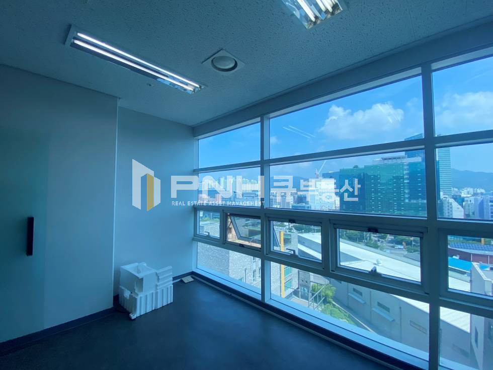 경기 안양동안구 관양동 평촌하이필드 지식산업센터 전용13평, 풀인테리어, 소형사무실임대, 즉시입주가능 월세 매물번호 11043 사진 7