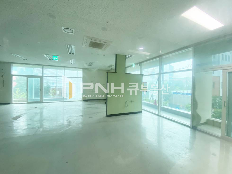 경기 안양동안구 관양동 평촌역하이필드 지식산업센터, 전용 30평, 2층, 사무실,상가 모든업종 가능, 간판설치가능, 대로변위치, 즉시입주가능 월세 매물번호 11062 사진 4