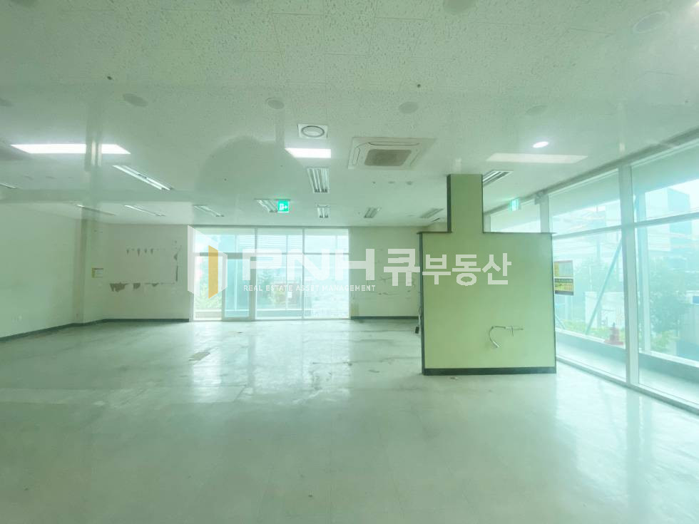 경기 안양동안구 관양동 평촌역하이필드 지식산업센터, 전용 30평, 2층, 사무실,상가 모든업종 가능, 간판설치가능, 대로변위치, 즉시입주가능 월세 매물번호 11062 사진 5