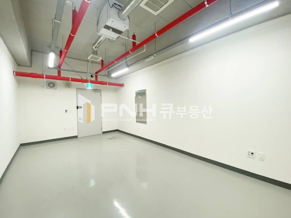 경기 안양동안구 호계동 금정역역세권, 금정2차V1센터, 지하2층, 창고용도, 첫입주, 월세저렴, 즉시입주가능 월세 매물번호 11067 사진 4