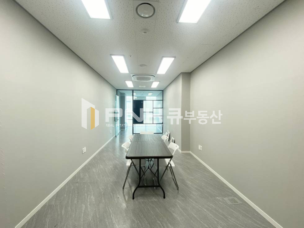 경기 안양동안구 호계동 금정역역세권, 호계데시앙플렉스 , 전용12평, 인테리어룸1, 냉난방기O, 주차편리, 빠른입주가능 월세 매물번호 11068 사진 1