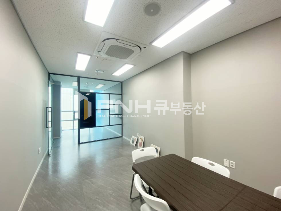 경기 안양동안구 호계동 금정역역세권, 호계데시앙플렉스 , 전용12평, 인테리어룸1, 냉난방기O, 주차편리, 빠른입주가능 월세 매물번호 11068 사진 2