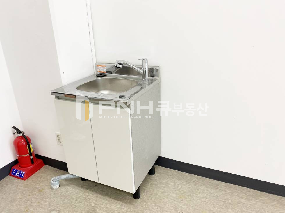 경기 안양동안구 호계동 금정역 역세권, 호계데시앙플렉스, 전용14평, 내부깔끔, 고층, 뻥뷰, 베란다O, 즉시입주가능 월세 매물번호 11069 사진 4