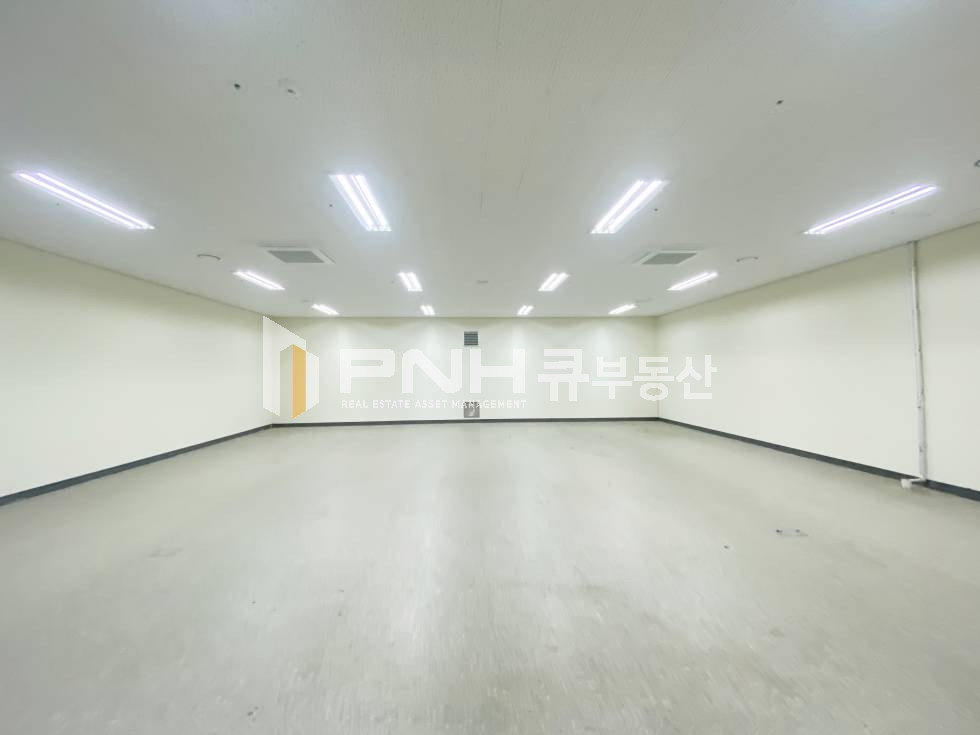 경기 안양동안구 호계동 금정역 역세권, 호계데시앙플렉스, 지층 전용40평, 내부 매우 깔끔, 천장형냉난방기, 공장 창고 겸 사무실 추천, 즉시입주가능 월세 매물번호 11071 사진 1