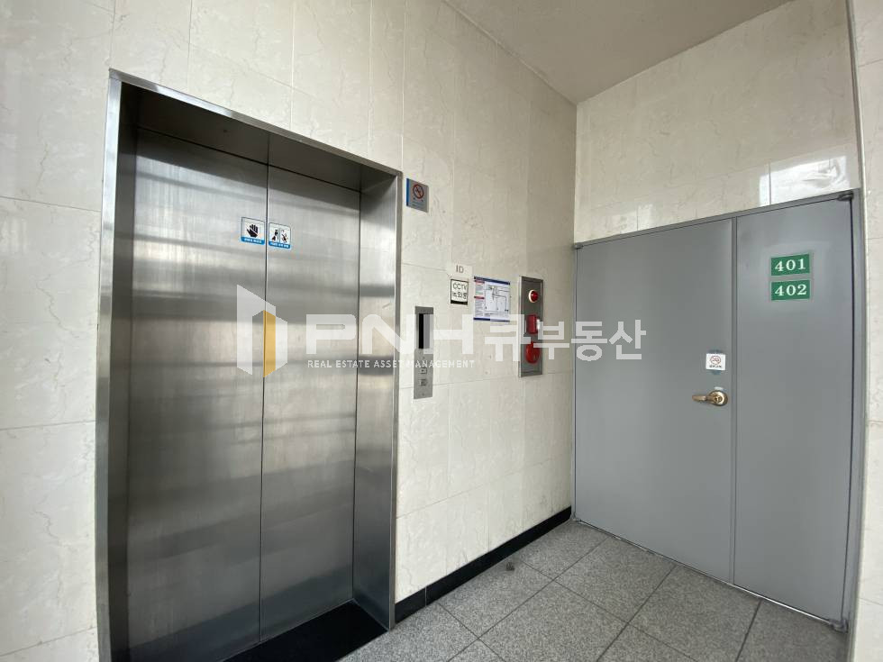 경기 안양동안구 관양동 평촌역~인덕원역 사이, 학의천옆, 전용25평, 엘베O, 주차가능O, 내부 깔끔, 관악산뷰, 상가 사무실 가능, 즉시입주가능 월세 매물번호 11072 사진 8