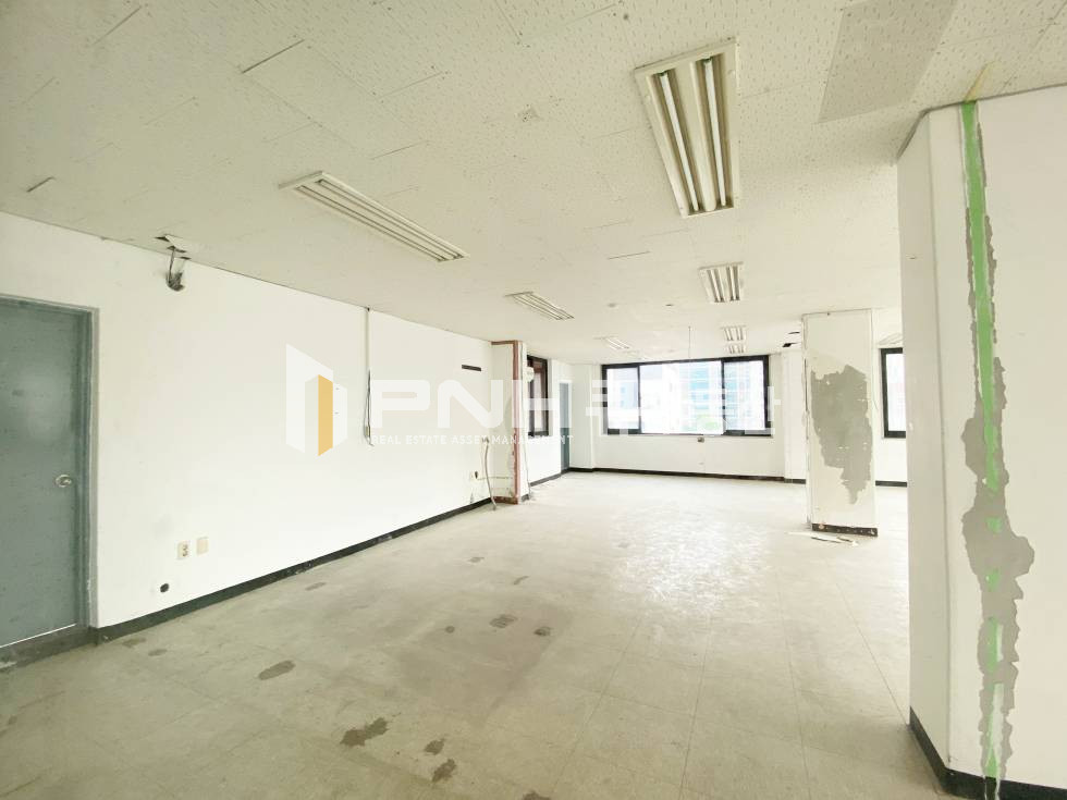 경기 안양동안구 관양동 관양동 학의천 옆, 전용45평, 코너형, 가성비대박, 엘베O, 주차O, 사무실 상가 모든업종 가능, 즉시입주 월세 매물번호 11073 사진 4