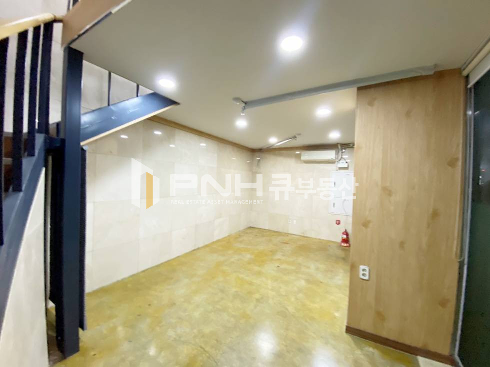 경기 안양동안구 관양동 인덕원 지식산업센터, 평촌오비즈타워, 전용12평, 지층, 복층구조, 독립적인공간, 월세저렴, 즉시입주가능 월세 매물번호 11074 사진 6