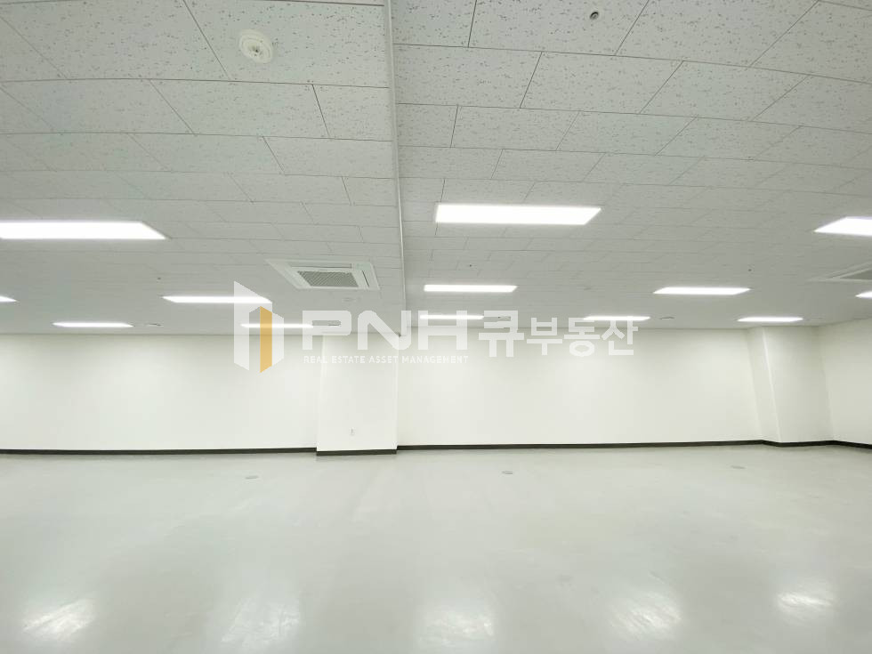 경기 안양동안구 호계동 금정역 인근, 신축 지식산업센터, 지하1층, 전용면적53평, 반듯한 직사각형구조, 가성비굿, 즉시입주, 렌트프리협의가능 월세 매물번호 11085 사진 3