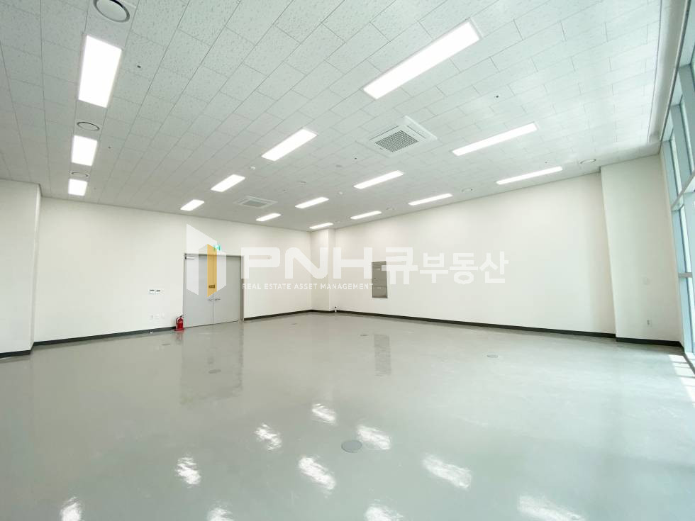경기 안양동안구 호계동 1,4호선 금정역 인근 신축 지신산업센터 내 전용32평, 중소형사무실임대, 두달렌트프리 , 즉시입주가능 월세 매물번호 11086 사진 5
