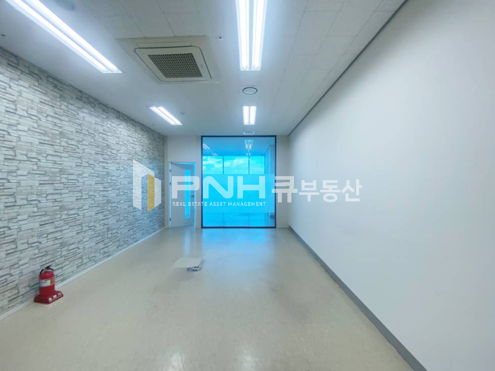 경기 안양동안구 관양동 인덕원 역세권, 평촌오비즈타워, 전용15평, 발코니확장, 천장형냉난방기, 룸1개, 풀인테리어, 즉시입주가능 월세 매물번호 11088 사진 2