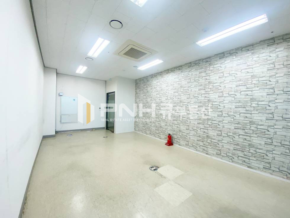 경기 안양동안구 관양동 인덕원 역세권, 평촌오비즈타워, 전용15평, 발코니확장, 천장형냉난방기, 룸1개, 풀인테리어, 즉시입주가능 월세 매물번호 11088 사진 5