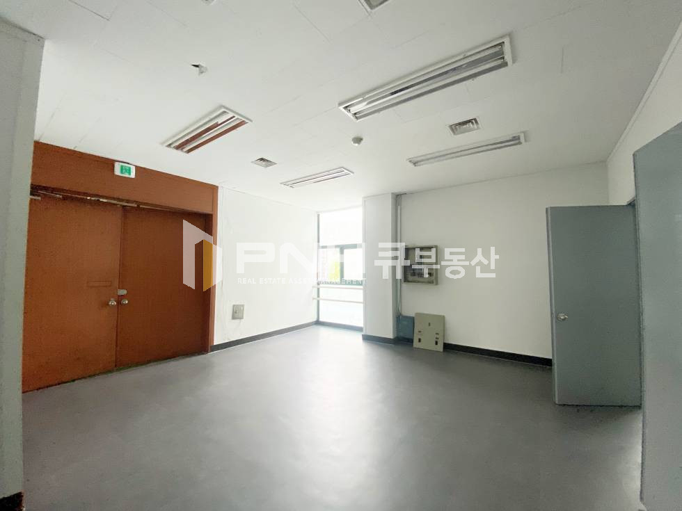 경기 안양만안구 안양동 1호선 명학역역세권, 전용83평, 룸2개, 화물엘베(2톤), 내부 깨끗, 창고겸사무실 추천, 월임대료 저렴, 즉시입주 월세 매물번호 11093 사진 5
