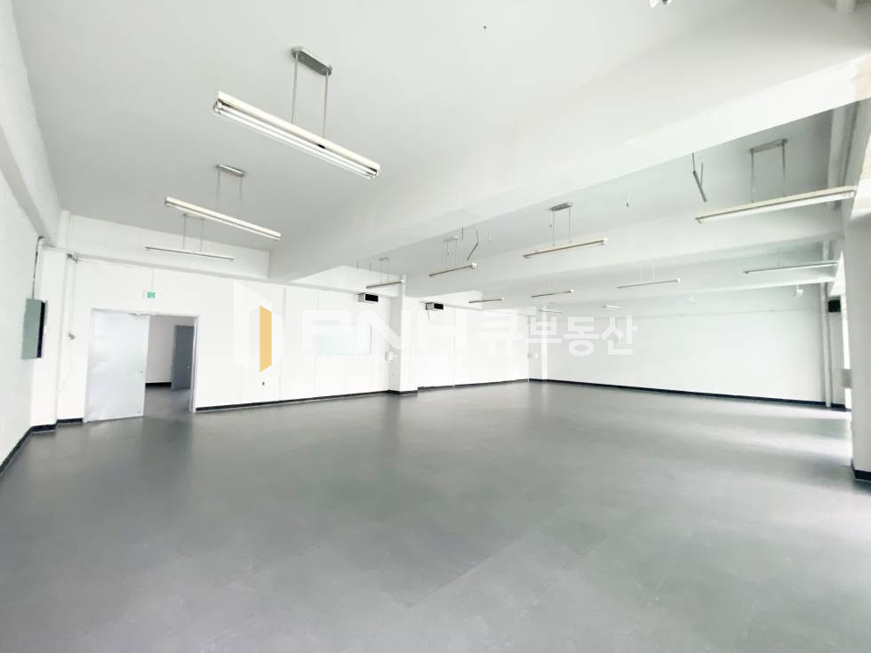 경기 안양만안구 안양동 1호선 명학역역세권, 전용83평, 룸2개, 화물엘베(2톤), 내부 깨끗, 창고겸사무실 추천, 월임대료 저렴, 즉시입주 월세 매물번호 11093 사진 7