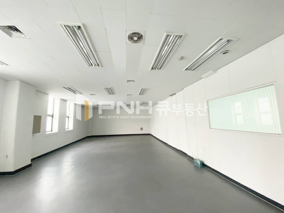 경기 안양만안구 안양동 1호선 명학역역세권, 전용83평, 룸2개, 화물엘베(2톤), 내부 깨끗, 창고겸사무실 추천, 월임대료 저렴, 즉시입주 월세 매물번호 11093 사진 12