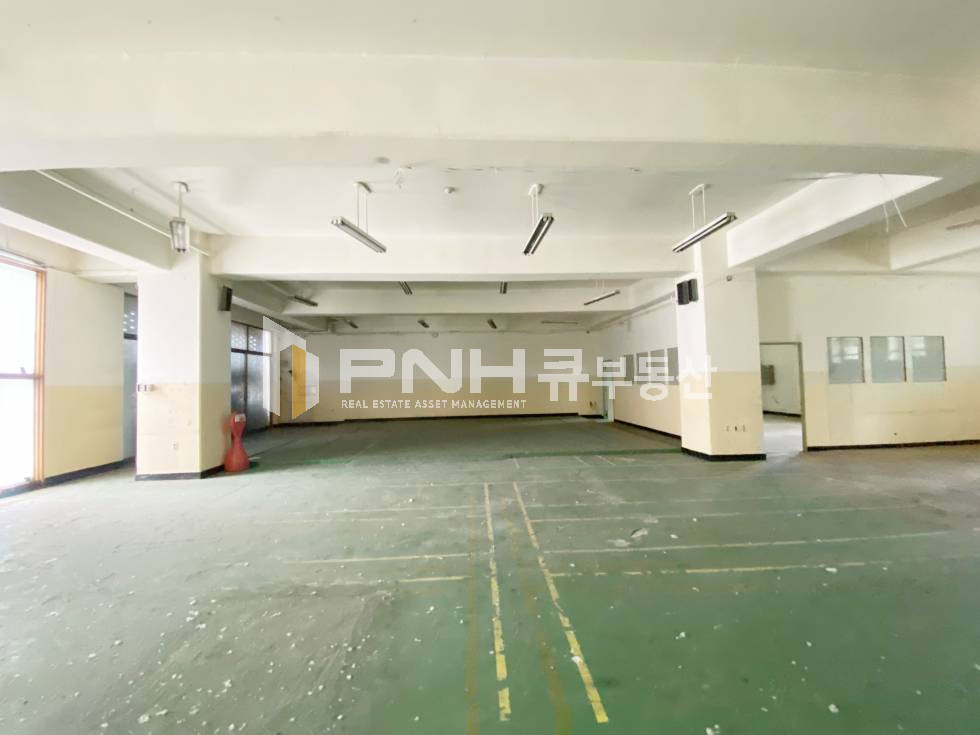 경기 안양만안구 안양동 1호선 명학역 역세권, 전용94평, 1층 공장겸사무실 추천, 호실앞차량 O, 화물엘리베이터O, 즉시입주가능 월세 매물번호 11094 사진 8